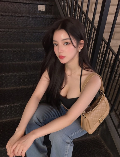 SILHOUETTE 0.1 - 가장 가까운 거리, 가장 투명한 무드. 당신의 실루엣을 위한 첫 번째 레이어.